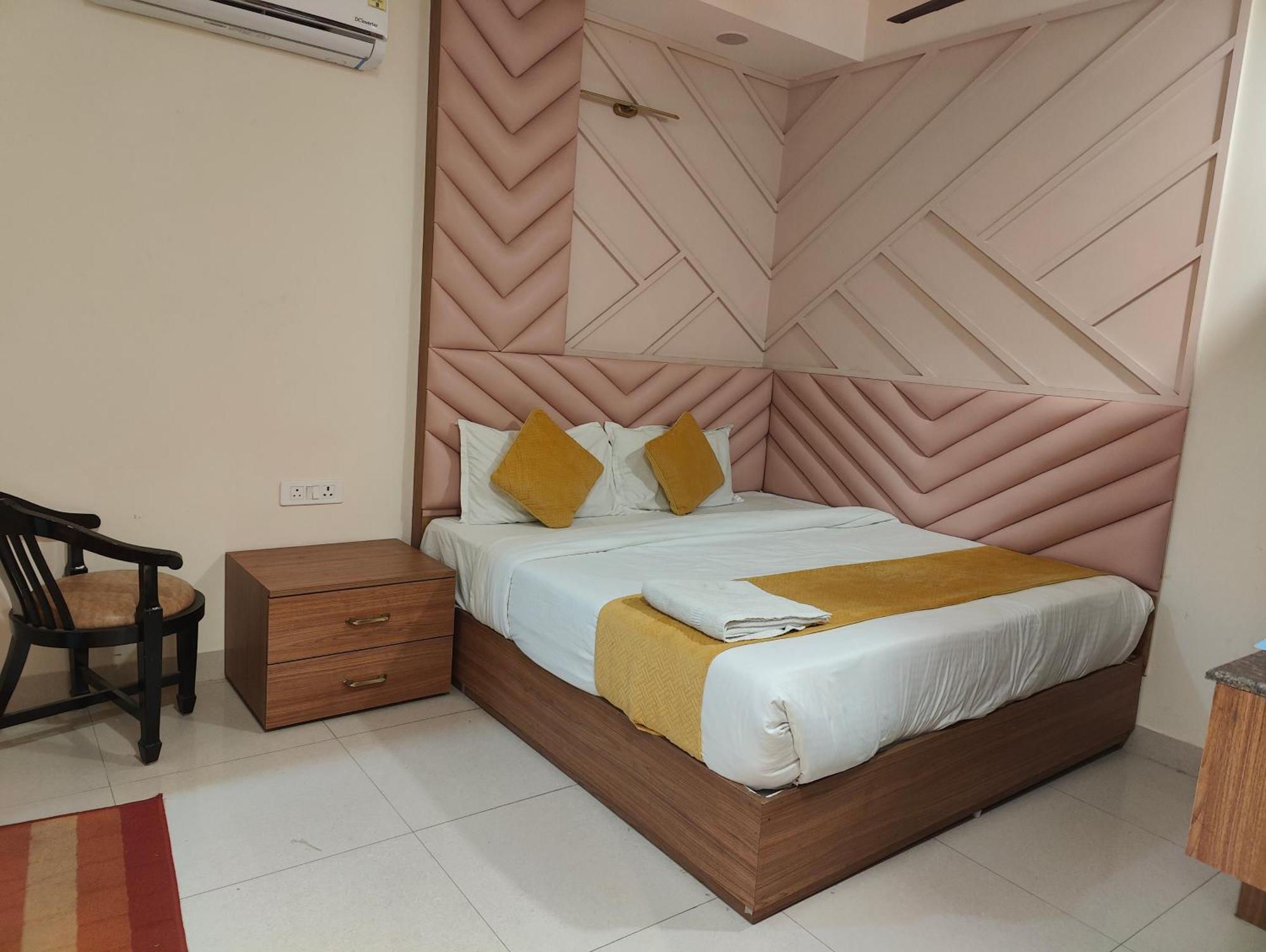Hotel Nova Near Delhi Airport New Delhi
